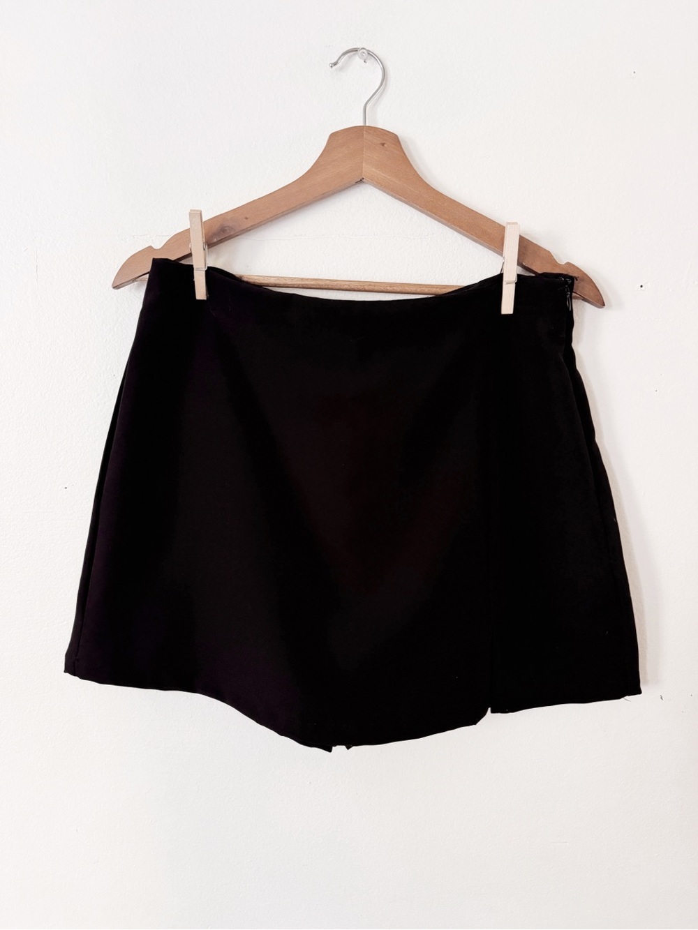 The Workshop Black A-Line Skort Large
